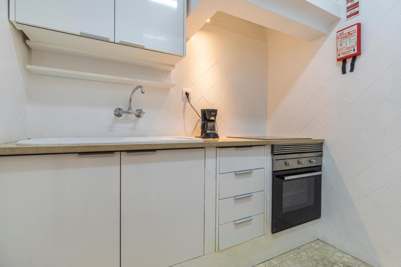 Condessa 2Bdr Duplex By Lovelystay Lisboa Exterior foto